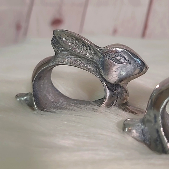 Vintage Pewter Silver Tone Rabbit Bunny Napkin Ring Set of Four Witchy Easter - Picture 9 of 17